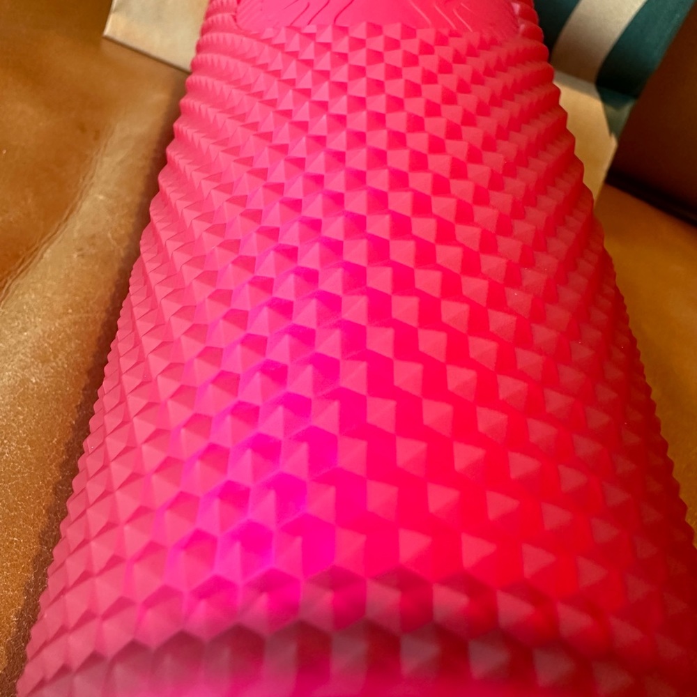 Starbucks Tumbler Ruby Pink Studded Venti 24oz - Spring 2023 - Picture 4 of 5